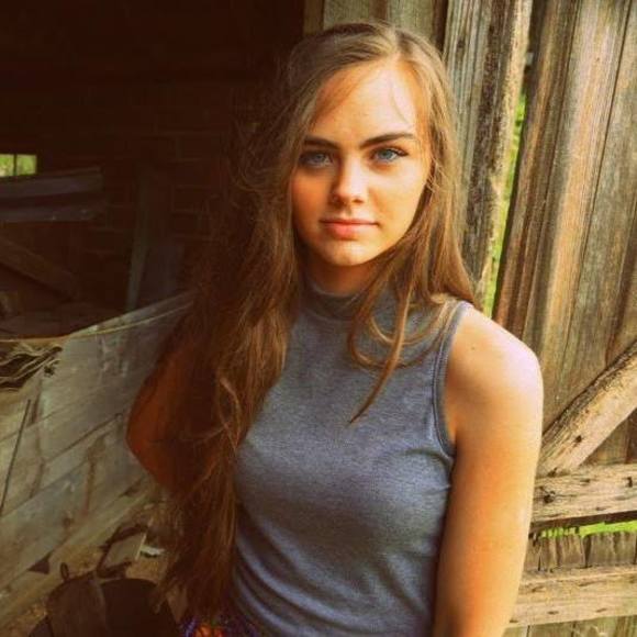 Meet your Posher, Jackie - Picture 1 of 1